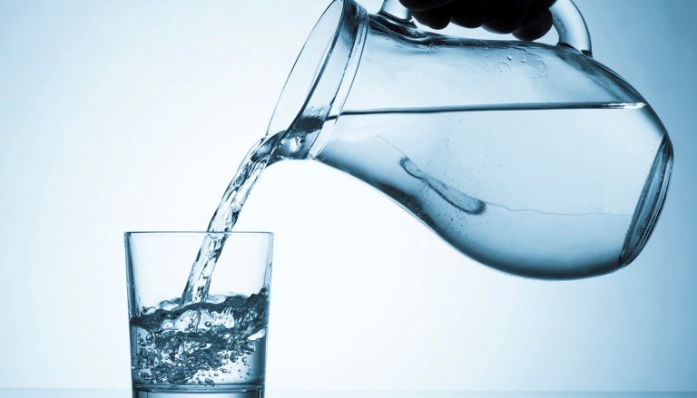 Beyond the Glass: Understanding Hydration’s Influence on Mood During Menstruation
